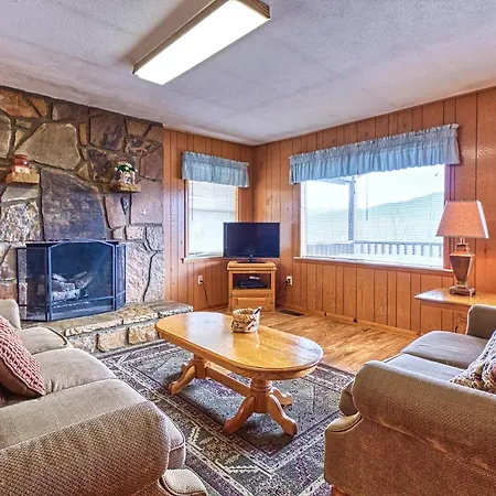 Park View 1, 2 Bedrooms, Mountain View, Hot Tub, Sleeps 4